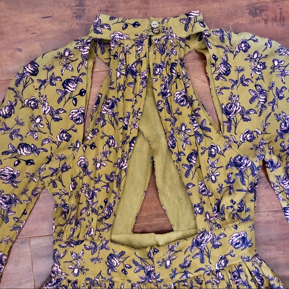 Planet Blue Floral Cutout Romper - Picture 5 of 5